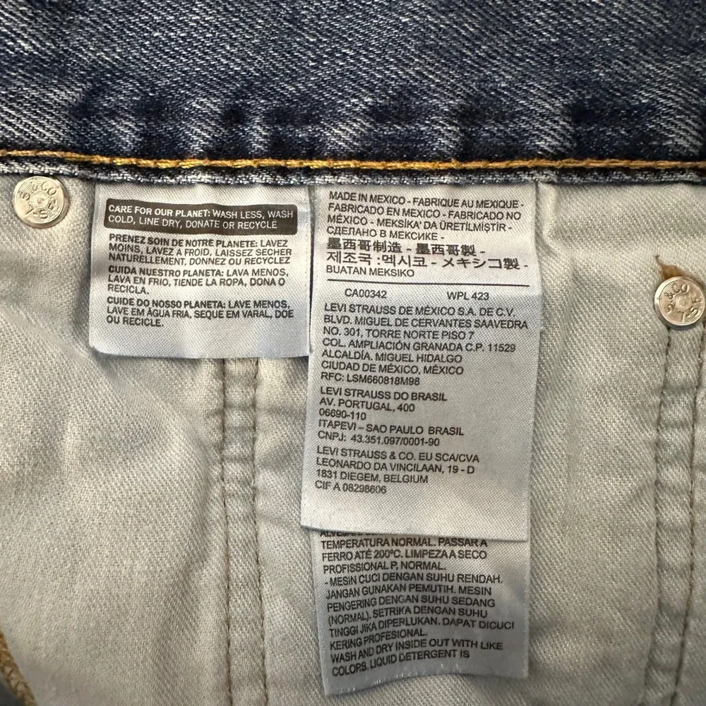 Levis levi 517